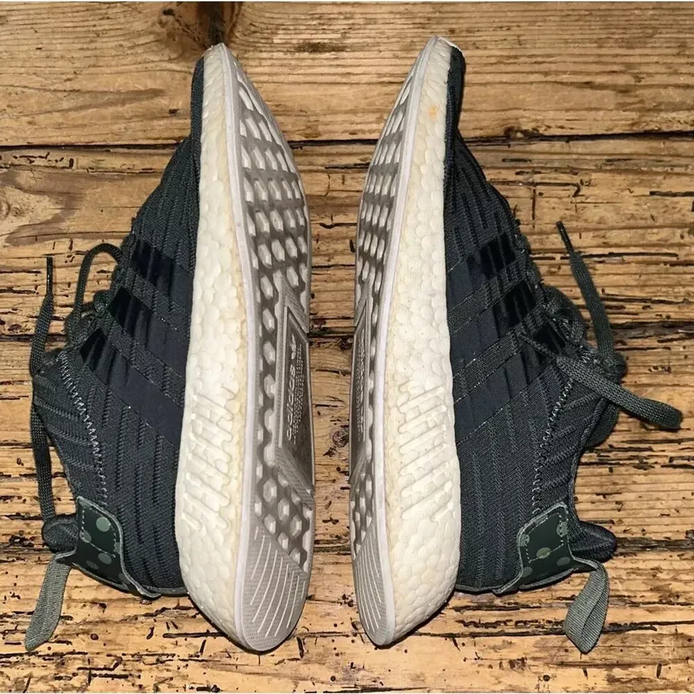 Adidas Women’s Size 7.5 NMD R2 Green Training Sneakers